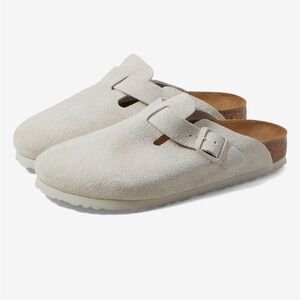 Birkenstock
Boston Soft Footbed -
Suede Antique White
Women size 39 US 8.8-5